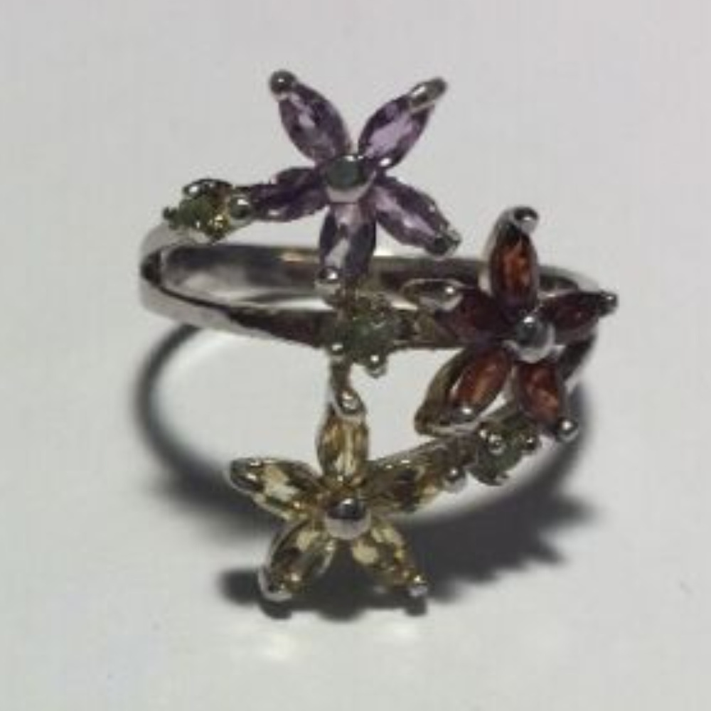 Vintage 925 Sterling Silver rhinestone Flower Ring
